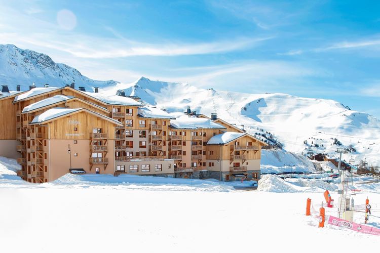 tmpF449_location-ski-plagne-village-residence-prestige-odalys-front-de-neige-1