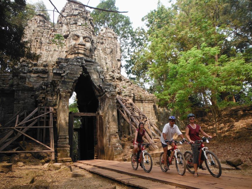 Angkor Thom Gate small